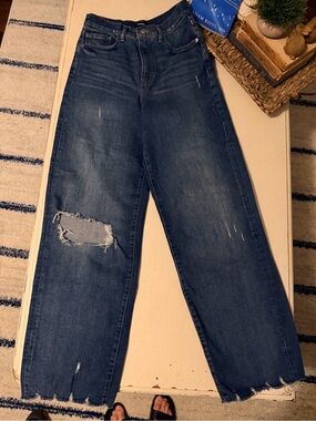 Worn once Express ultra high rise Wide Leg Distressed Women's Jeans -
